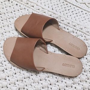 Old Navy Faux Leather Slide Sandals